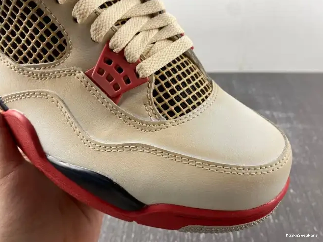 MaikeSneakers YEAR